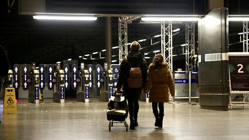 La UE buscará este lunes una respuesta conjunta a los riesgos de la nueva cepa del coronavirus
