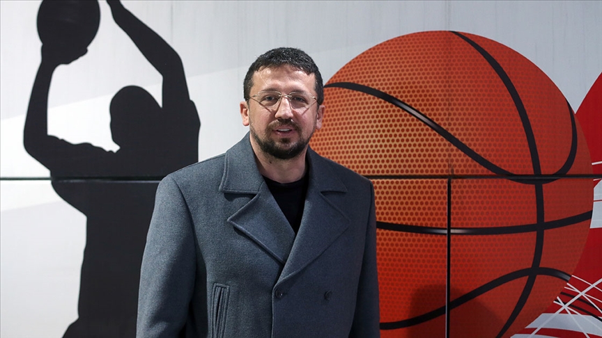 Hidayet Türkoğlu basketbolun 129. doğum gününü kutladı