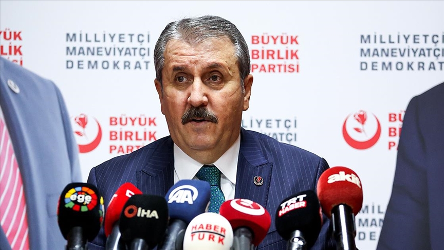 BBP Genel Başkanı Mustafa Destici: Selahattin Demirtaş bir teröristtir, PKK'lıdır, PYD'lidir