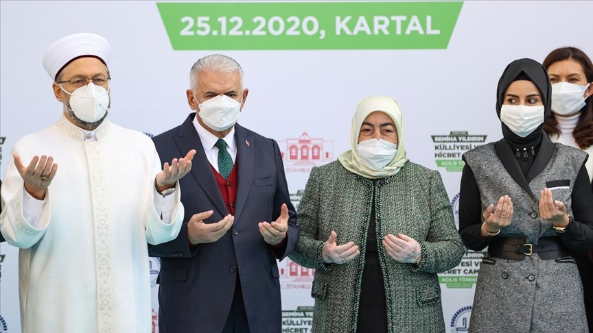 Öğretmen Semiha Yıldırım Külliyesi ve Hicret Camisi açıldı