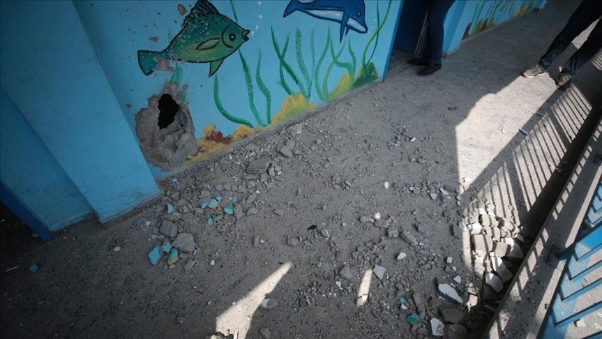 Ataque aéreo israelí daña hospital infantil palestino en Gaza