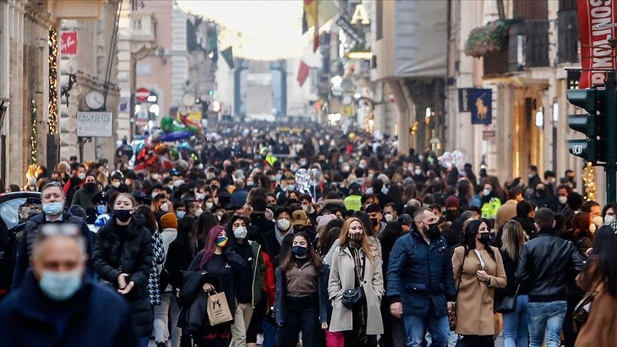 Coronavirus : le nombre de personnes infectées dans le monde frôle les 81 millions