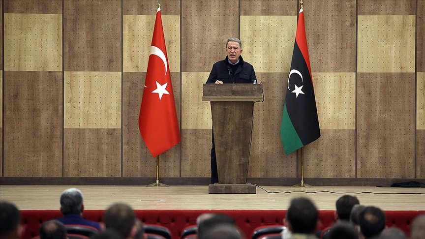 Akar: Türk unsurlarına yapılacak herhangi bir saldırı girişiminde katil Hafter unsurları meşru hedef olarak görülecektir