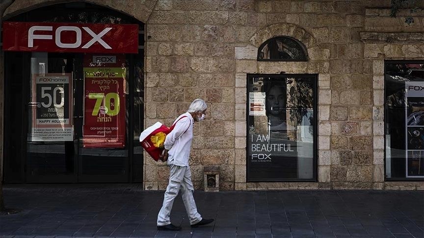 Israel returns to lockdown amid virus case surge