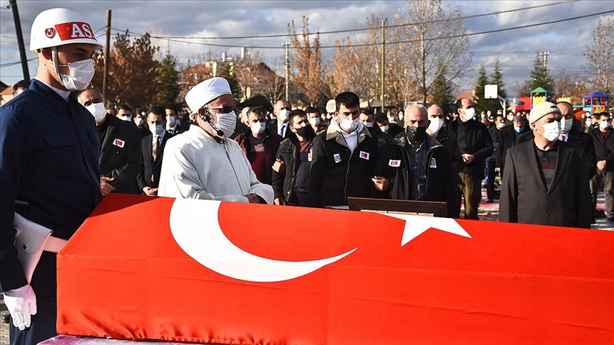 Şehit Sözleşmeli Er Paltacı son yolculuğuna uğurlandı
