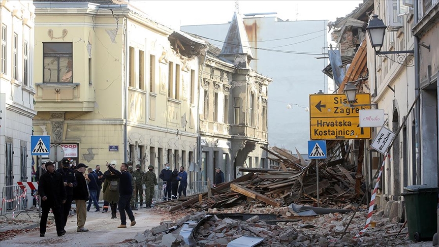 Hrvatska: Razoran potres devastirao Petrinju i Sisak