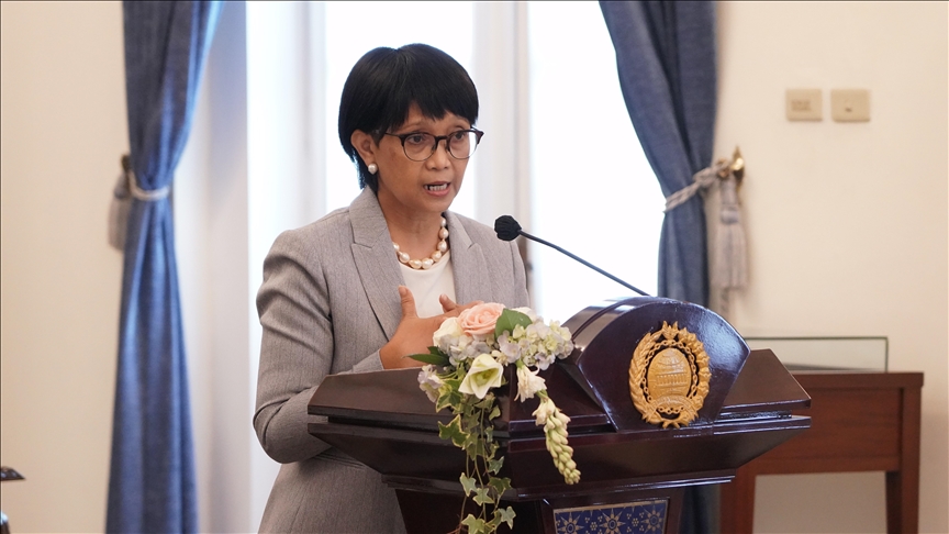 Membaca Arah Kebijakan Luar Negeri Indonesia 2021