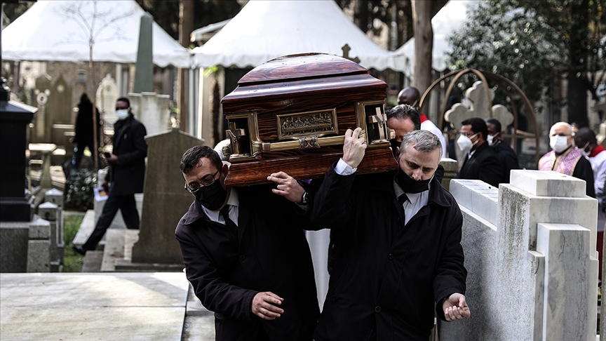 İstanbul Latin Katolik Cemaati Ruhani Reisi Gonzalez son yolculuğuna uğurlandı