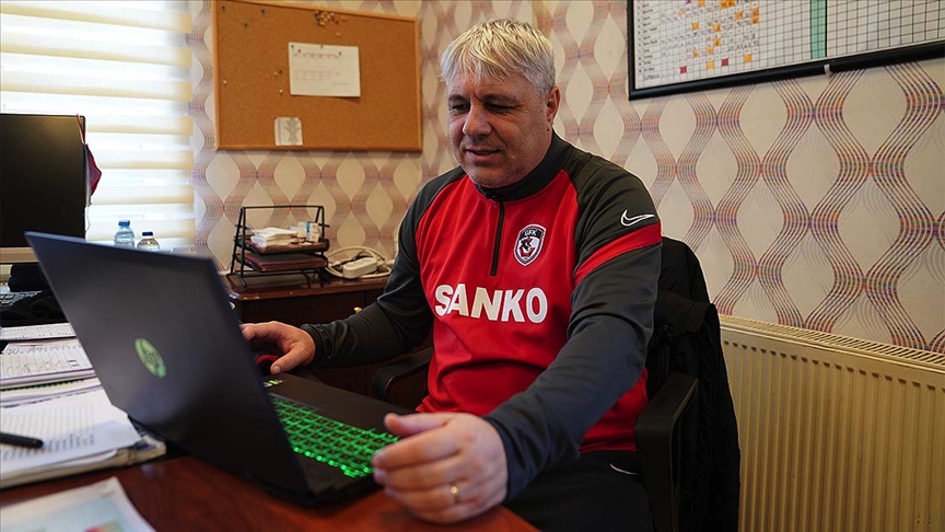 Gaziantep FK Teknik Direktörü Sumudica'nın tercihi 'Statlarda koronavirüs önlemleri' oldu