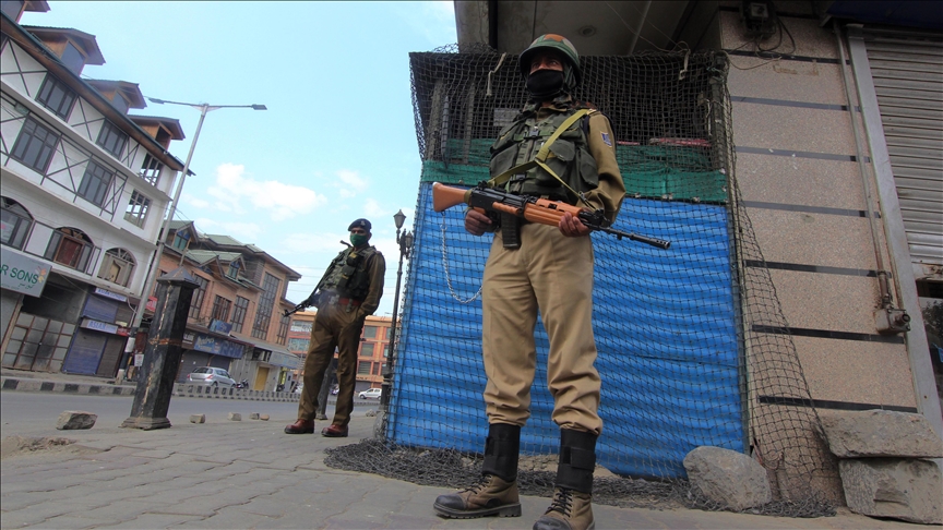 Movement restricted in 2 Kashmir districts due to virus