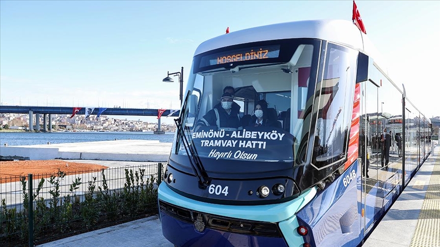 eminonu alibeykoy tramvay hatti nin ilk bolumu acildi