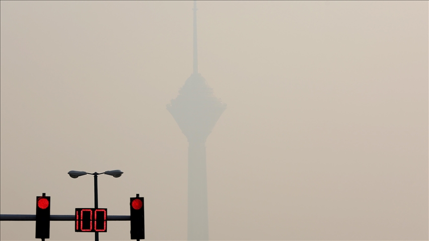 تشدید آلودگی هوا در تهران؛ مراکز درمانی به حالت آماده‌باش درآمدند