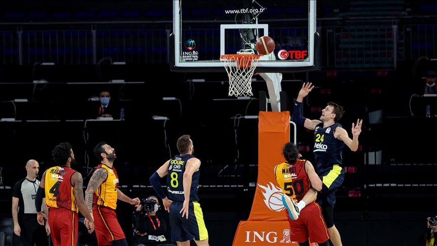 B-ball: Fenerbahce beat city rivals Galatasaray 87-73