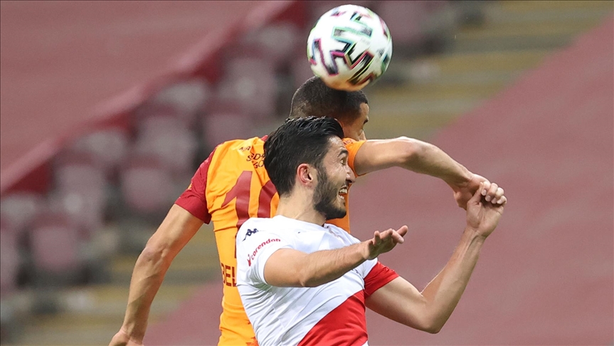 Football: Antalyaspor hold Galatasaray to goalless draw