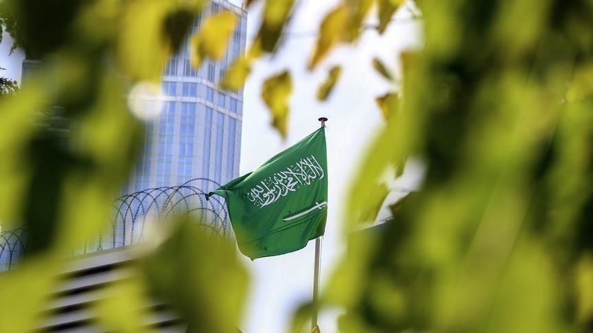 Arabia Saudite rihapi të gjitha kufijt