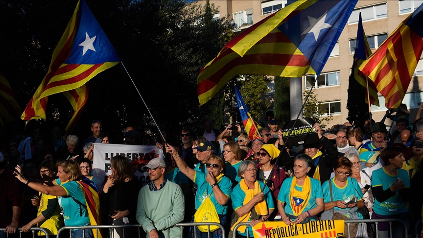 Premios Nobel, políticos y artistas apoyan manifiesto por la amnistía de presos del 'procés' catalán
