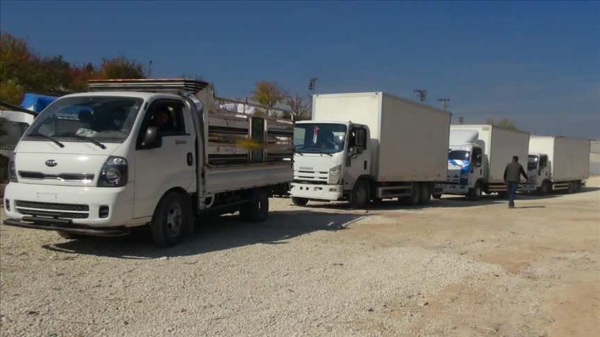 Turkish aid agencies send supplies to Idlib, Syria