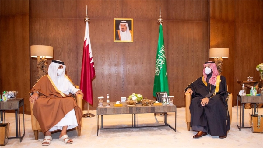 Suudi Arabistan Veliaht Prensi, Katar Emiri'yle 'Körfez çalışmalarını geliştirmenin yollarını' görüştü