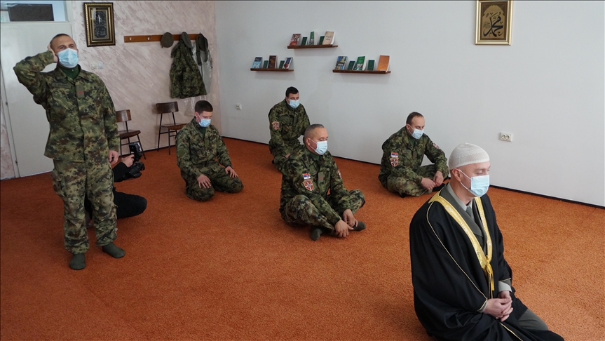 Serbian army unites Muslims, Orthodox soldiers