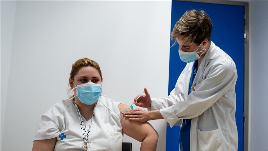 Los diagnósticos positivos para coronavirus en España aumentaron un 25% en la última semana