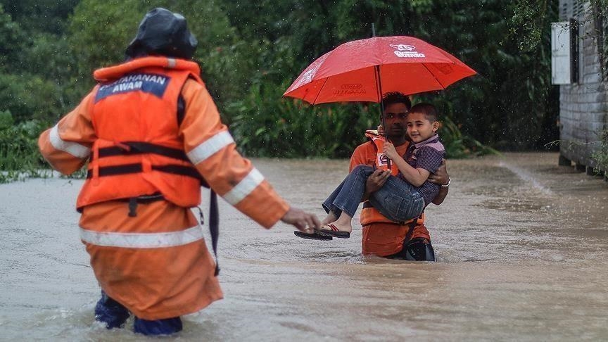 3 tewas, 20 ribu mengungsi akibat banjir di Malaysia
