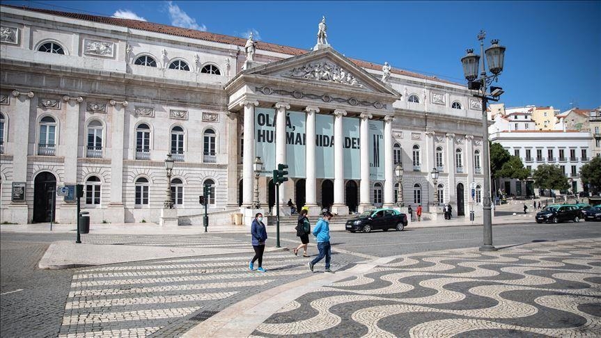 Portugal tightens restrictions amid record COVID cases
