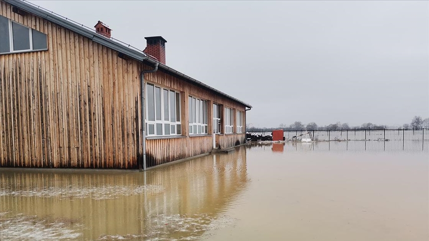 Kosovo: Obilne padavine izazvale poplave u više opština