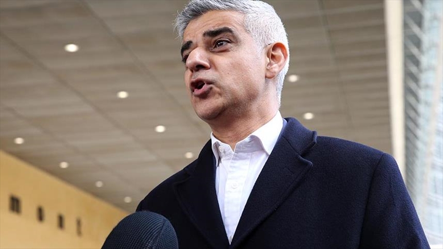 Alcalde de Londres afirma que el coronavirus 'está fuera de control' en la ciudad