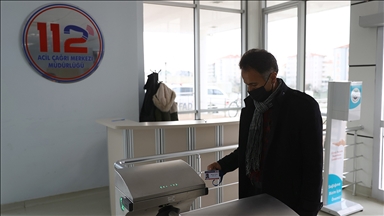 Din görevlisi sağlık çalışanlarına destek için 112 Acil Çağrı Merkezinde görev aldı