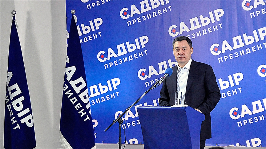 Kırgızistan'da devlet başkanlığı yarışının galibi 'Sadır Caparov'