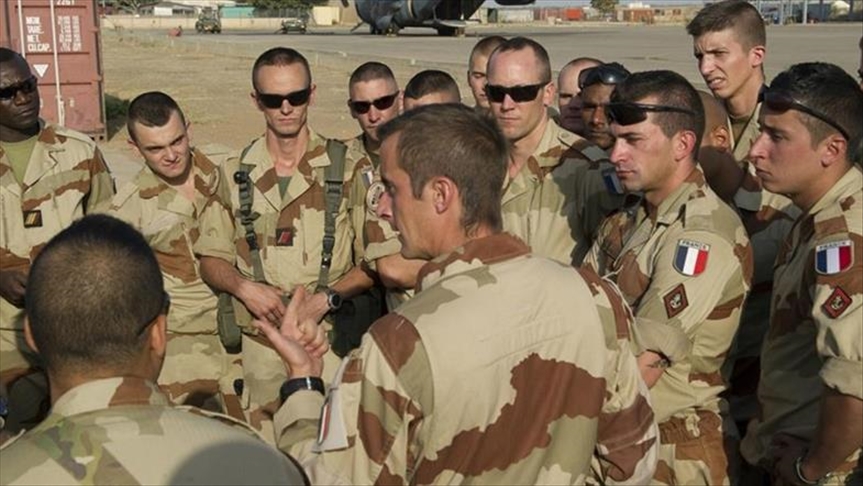 Большинство французов против военных операций в Мали - опрос