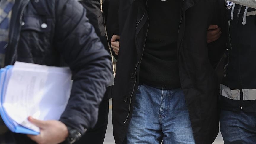 Turkey: 6 held in defense sector corruption probe