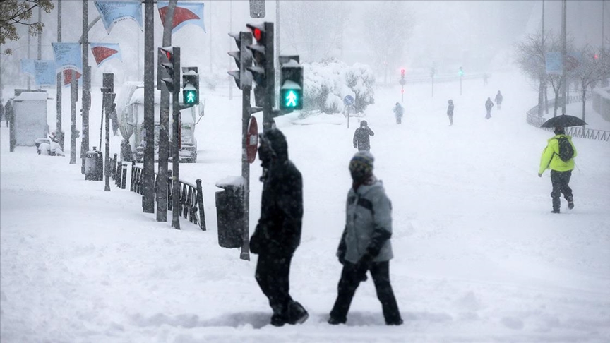 Minusi, led i hladnoća u Španiji: Preminule dvije osobe, obustavljena nastava