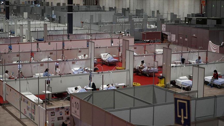 Spain sets up more field hospitals amid COVID-19 spike