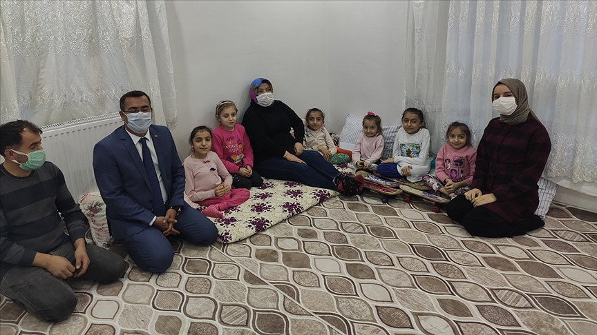 Cam kemik hastası 5 kardeşin eğitim hayali gerçekleşti