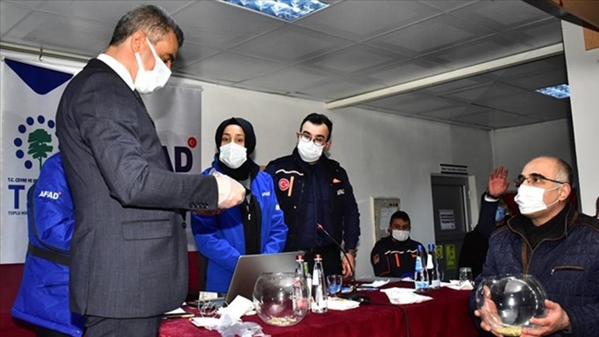 malatya nin kale ilcesinde 309 deprem