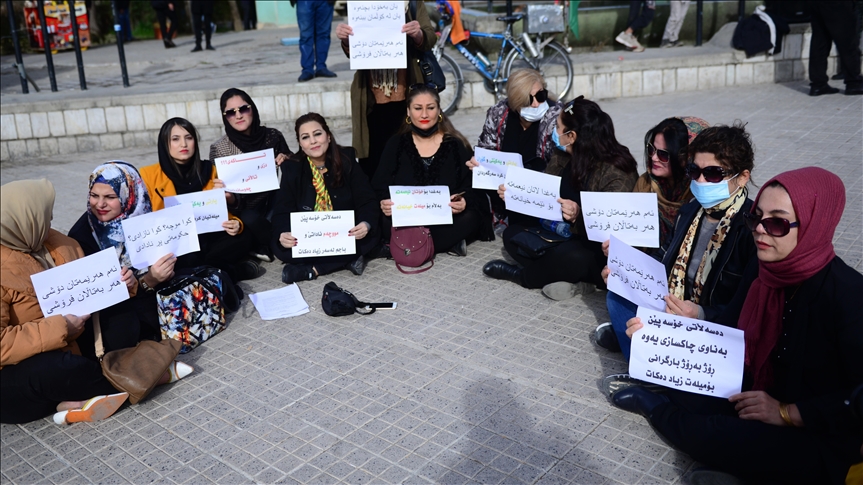 دەستەی خانمانی ناڕازی: "نەدانی مووچەکانمان جۆرێکە لە توندوتیژی کە دژمان ئەنجام دەدرێت"