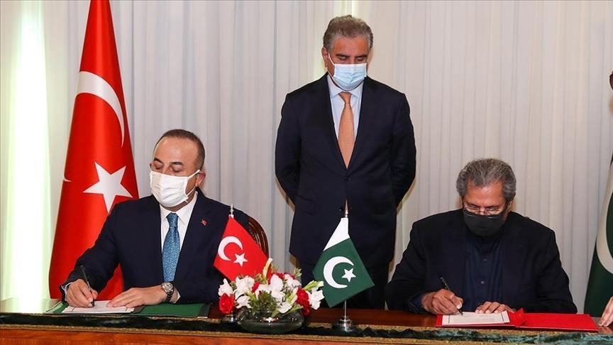 Islamabad renforce sa coopération avec Ankara et Bakou