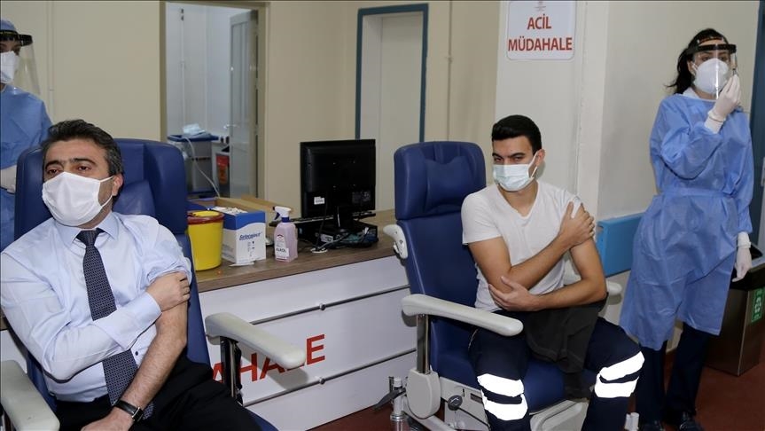 Aşîkirina xebatkarên tenduristiyê ya bi aşiya CoronaVacê dest pê kir 