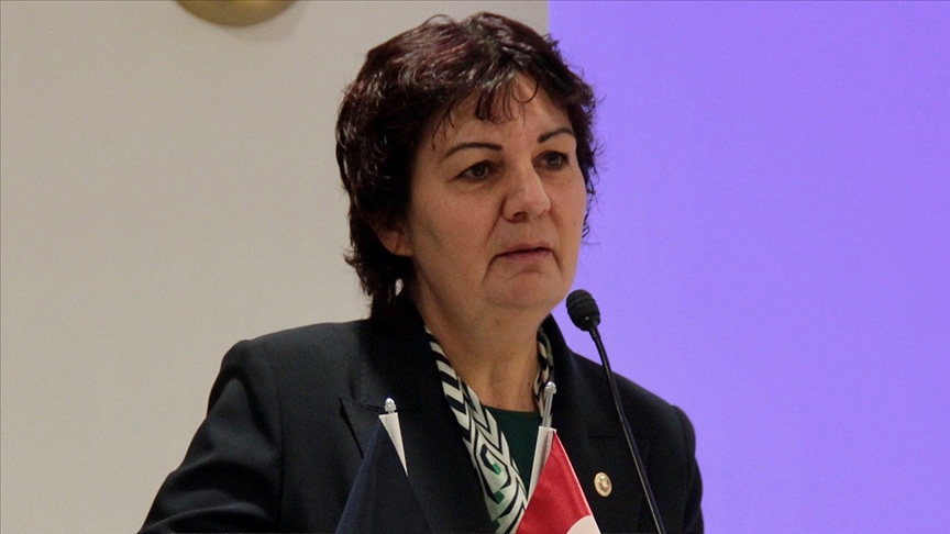 CHP'li Karabıyık: EBA'ya göre not verilmesi kararından bir an önce dönülmeli