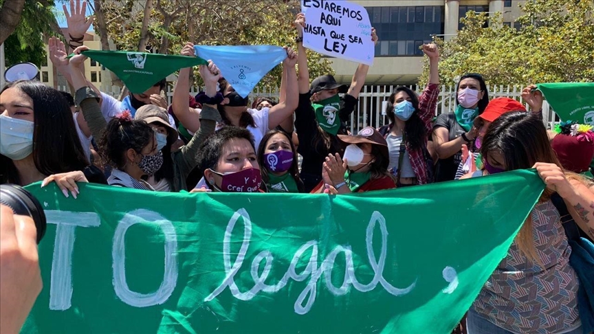 Tras su aprobación en Argentina, ahora el Congreso chileno discute la despenalización del aborto
