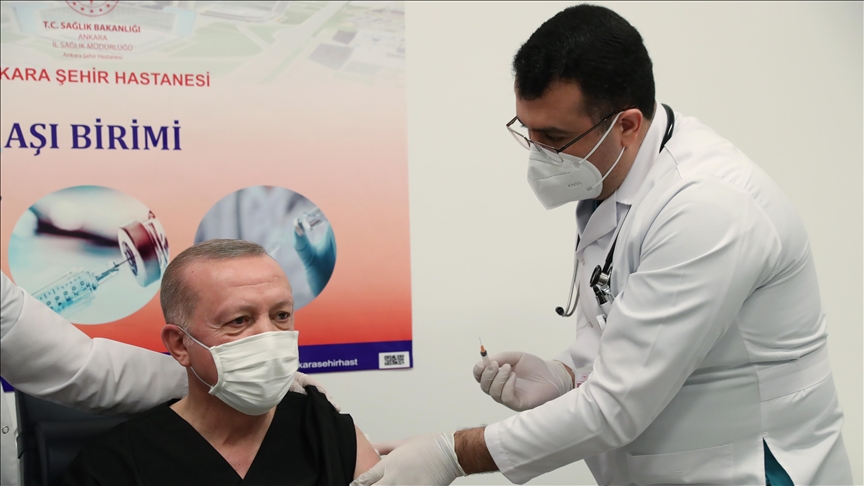 Presidente de Turquía recibió la primera dosis de la vacuna contra la COVID-19
