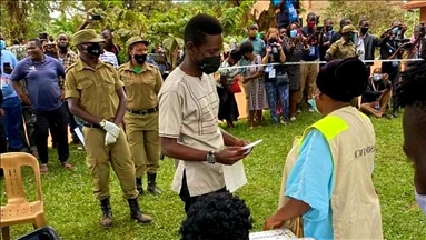 Ugandans brave fear, long lines for presidential vote