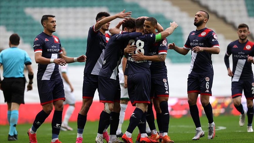 Antalyaspor, Trabzonspor maçında galibiyet serisi peşinde