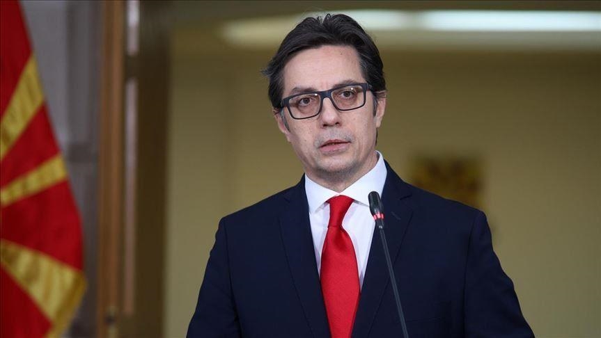 Presidenti Pendarovski dënon djegien e flamurit bullgar në Karnavalin e Vevçanit