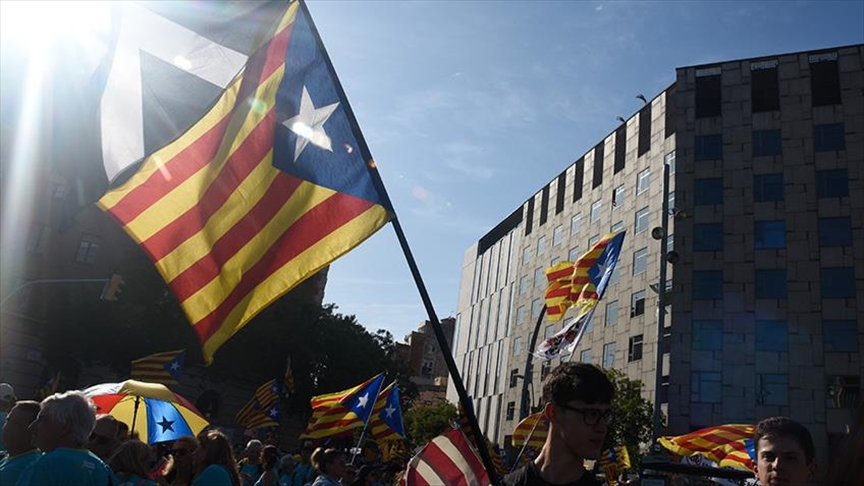 España: Cataluña aplazó las elecciones parlamentarias hasta el 30 de mayo