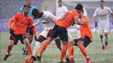 قدم.. سيفاس يفرض التعادل الإيجابي على باشاك شهير