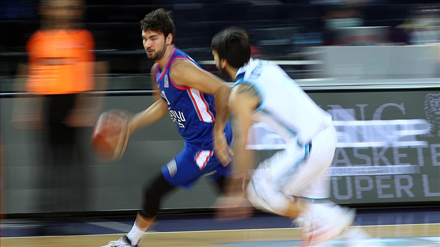 Basketball:Anadolu Efes beat Turk Telekom 86-84 at away