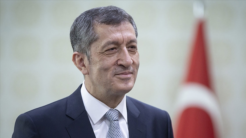 Bakan Ziya Selçuk'tan 'pandemi' yerine 'salgın' kelimesinin kullanılması tavsiyesi