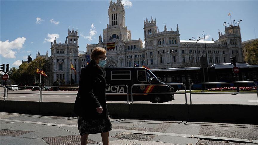 Spain sees highest weekend surge in COVID-19 yet